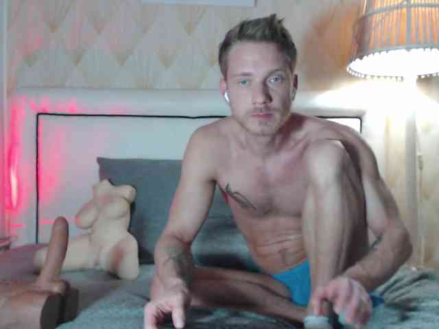 SteveBlond SteveBlond