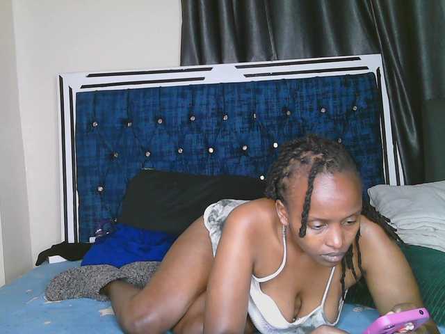 Sex chat gratuit in direct cu Just-for-you pe BongaCams