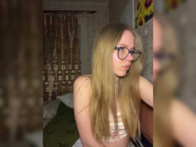 Milana22a's BongaCams show and profile