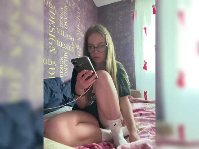 Milana22a's BongaCams show and profile