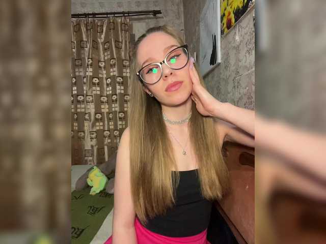 Milana22a's BongaCams show and profile