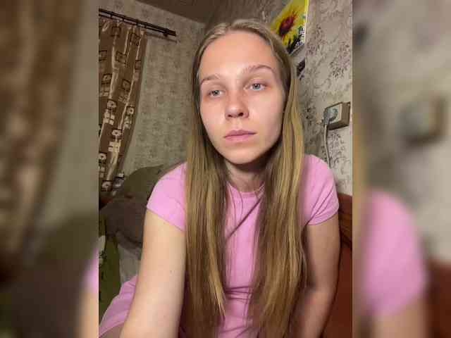 Milana22a webcam