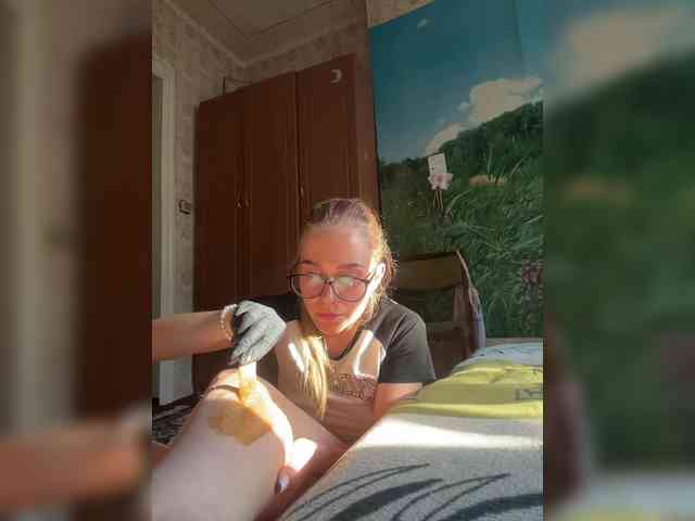 Milana22a webcam