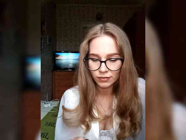 Milana22a webcam
