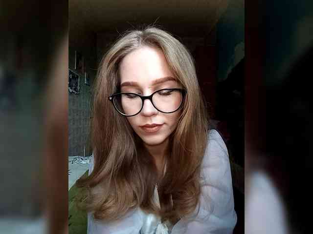 Milana22a webcam