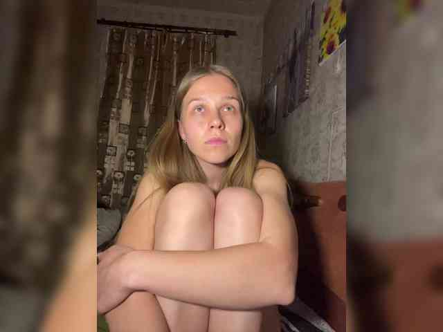 Milana22a webcam