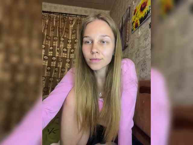 Milana22a webcam