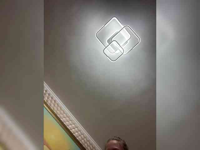 Milana22a webcam