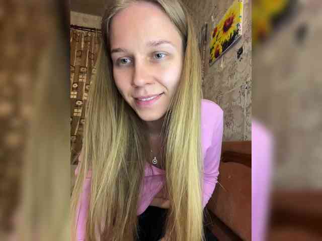 Milana22a webcam