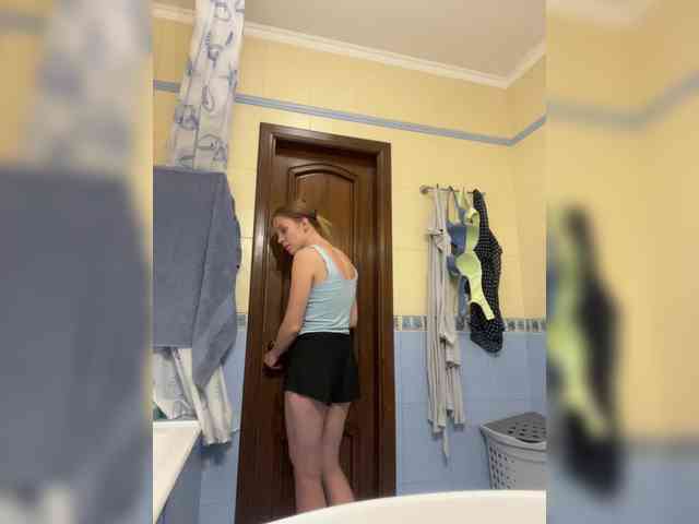 Milana22a webcam
