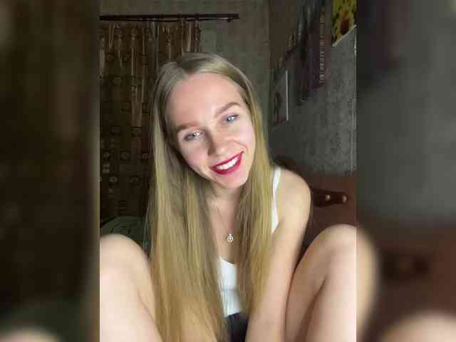 Milana22a webcam
