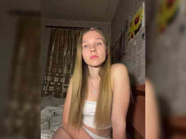 Milana22a webcam