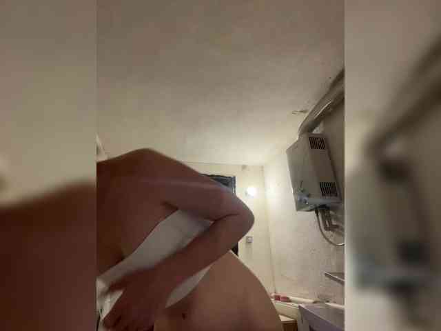 Milana22a webcam