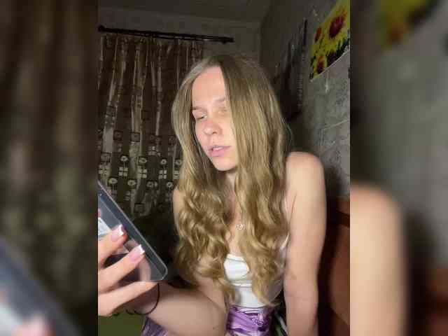 Milana22a webcam