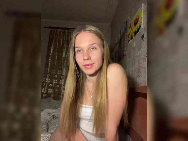Milana22a webcam