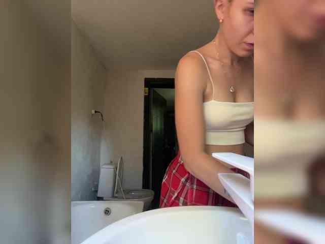 Milana22a webcam