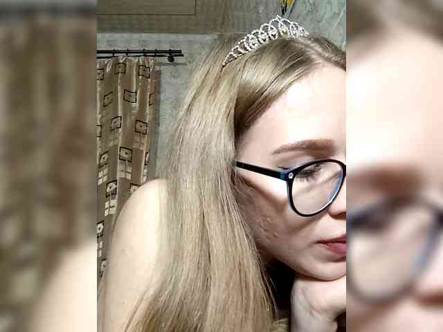 Milana22a webcam