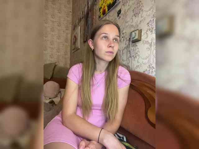 Milana22a webcam
