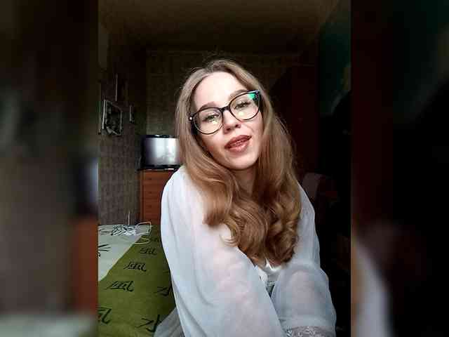 Milana22a webcam
