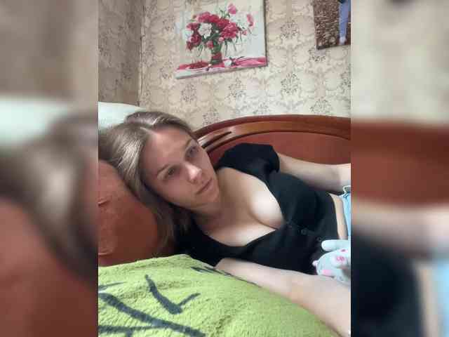 Milana22a webcam