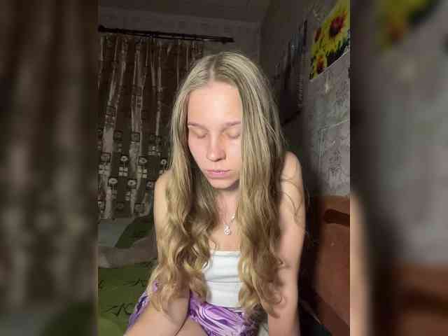 Milana22a webcam