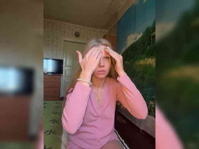 Milana22a webcam
