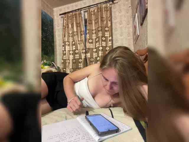 Milana22a webcam