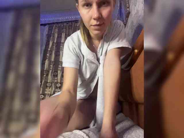 Milana22a webcam