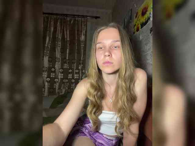 Milana22a webcam