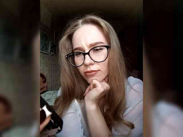 Milana22a webcam