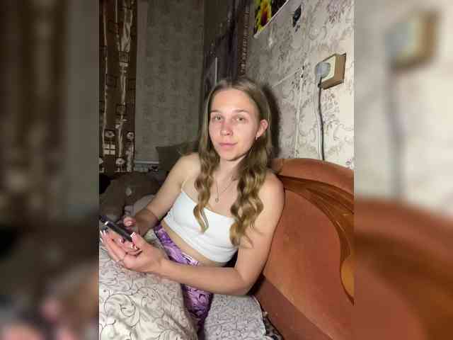 Milana22a webcam