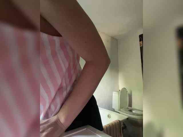 Milana22a webcam