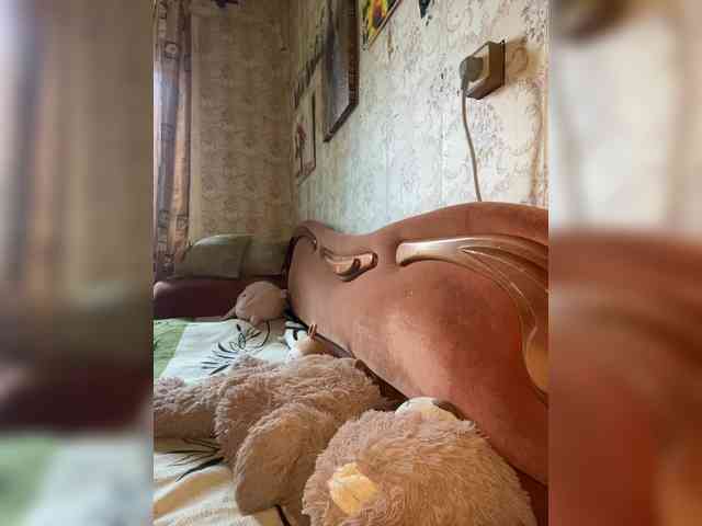 Milana22a webcam
