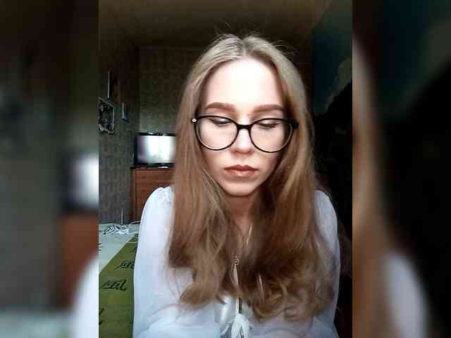 Milana22a webcam