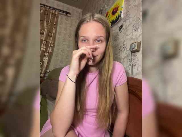 Milana22a webcam