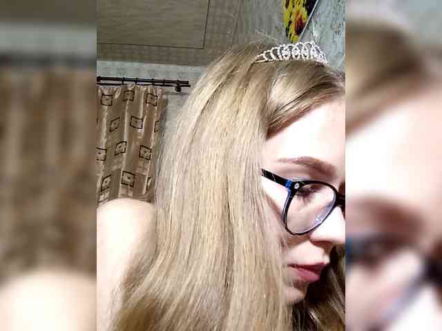 Milana22a webcam