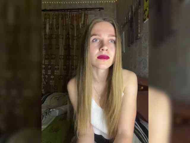 Milana22a webcam