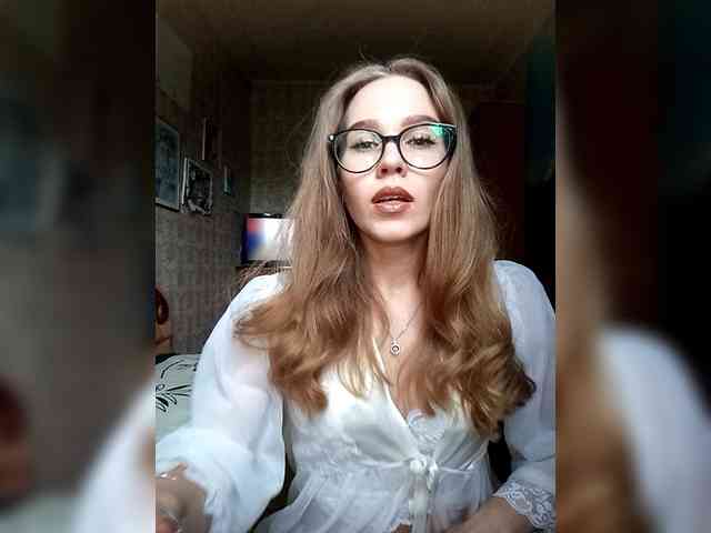 Milana22a webcam