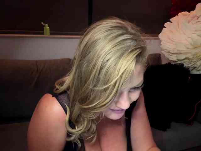 Lindalover1 webcam