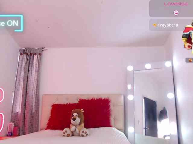 Megan-Swan webcam