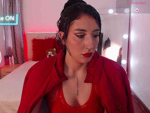 Megan-Swan webcam