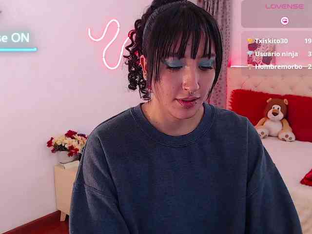 Megan-Swan webcam