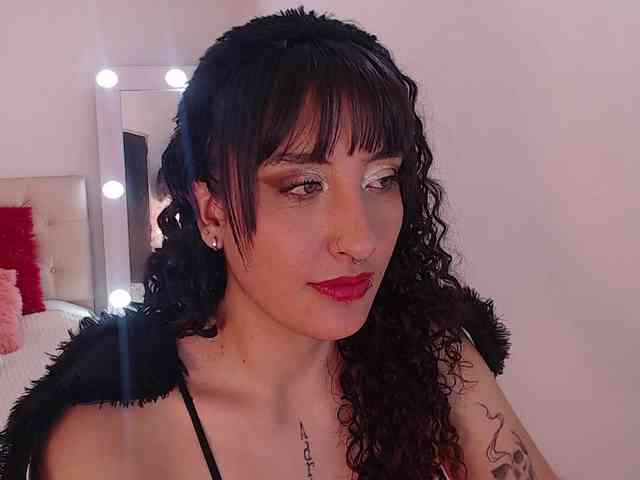 Megan-Swan webcam