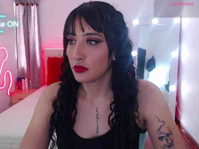 Megan-Swan webcam