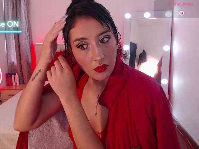 Megan-Swan webcam
