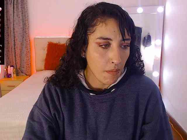 Megan-Swan webcam