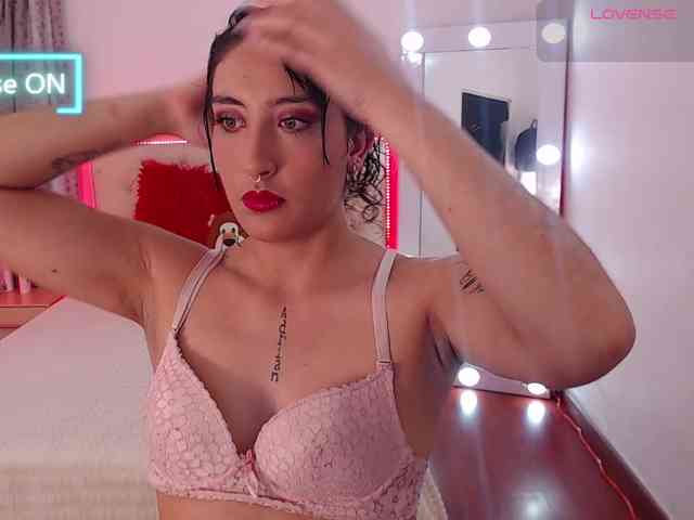 Megan-Swan webcam