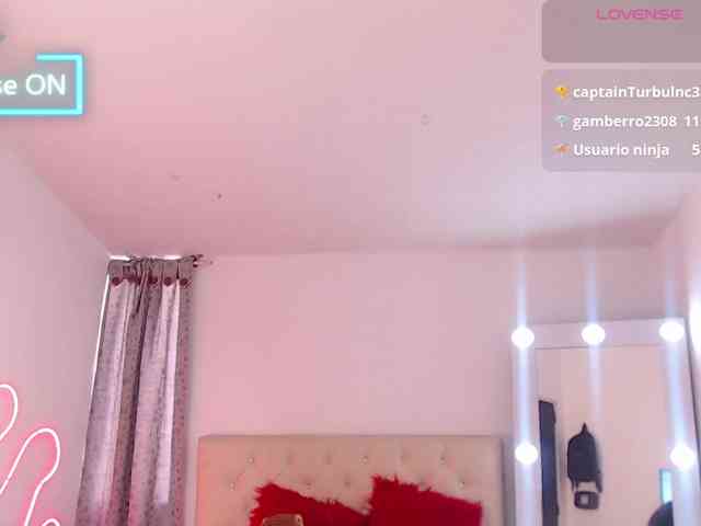 Megan-Swan webcam