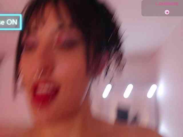 Megan-Swan webcam