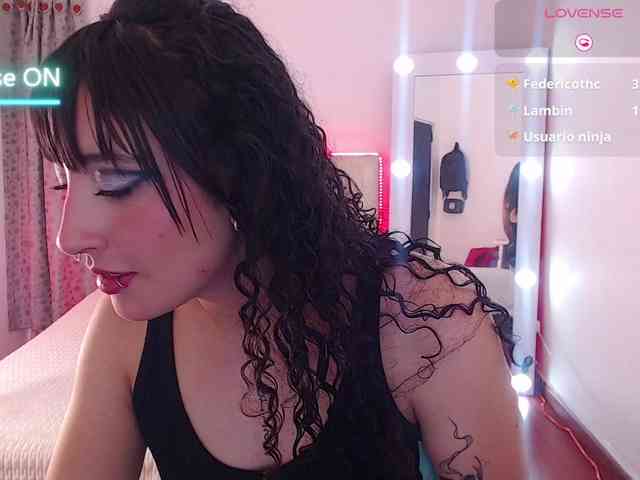 Megan-Swan webcam